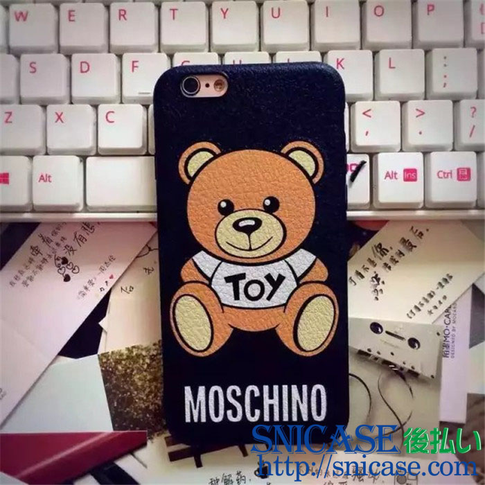 モスキーノ iPhone7ケース