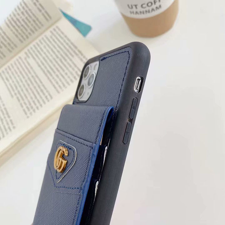 gucci iphone11proカバー カード収納 