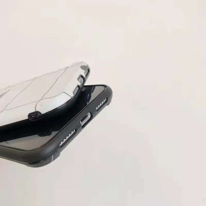 シャネルスマホケース  アイフォン12ミニ ブランド
